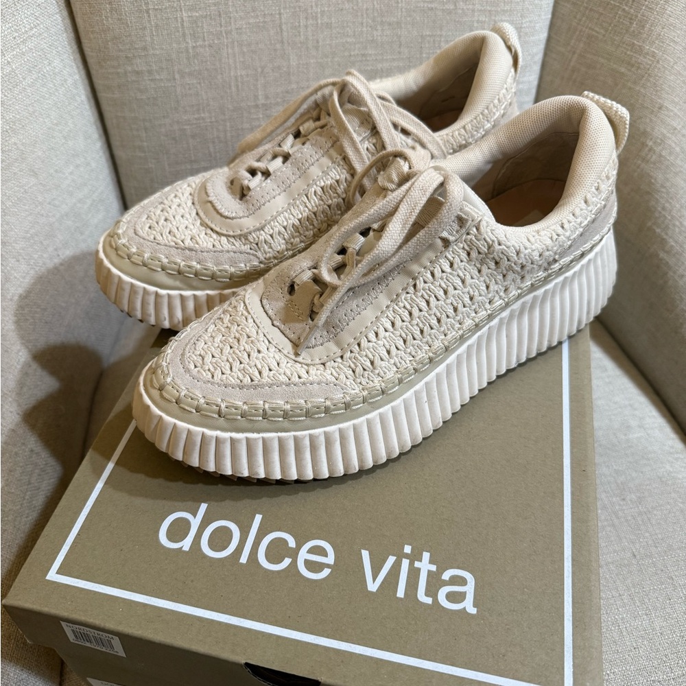 Dolce Vita Women's Tan Woven Sneakers